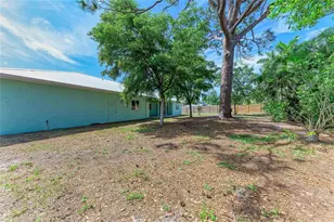 347 Bayshore Dr, Osprey, FL 34229 - Photo 52