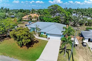 347 Bayshore Dr, Osprey, FL 34229 - Photo 66