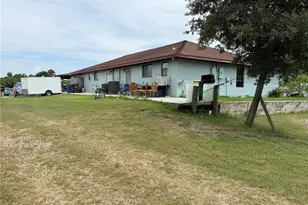 3208 16th Ave E, Palmetto, FL 34221 - Photo 10