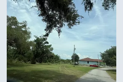 3208 16th Ave E, Palmetto, FL 34221 - Photo 2