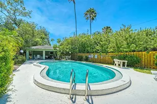 5010 Barrington Cir, Sarasota, FL 34234 - Photo 44