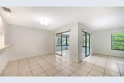 5010 Barrington Circle #2001, Sarasota, FL 34234 - Photo 12