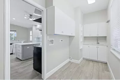 5544 Dinah Lane, Sarasota, FL 34231 - Photo 18