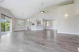 5544 Dinah Ln, Sarasota, FL 34231 - Photo 10