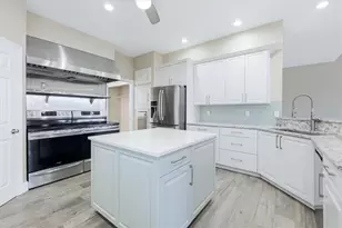 5544 Dinah Ln, Sarasota, FL 34231 - Photo 16