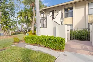 4482 Weybridge, Sarasota, FL 34235 - Photo 2