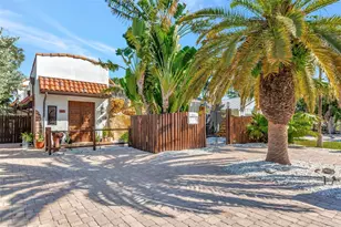 681 Avenida De Mayo, Sarasota, FL 34242 - Photo 34
