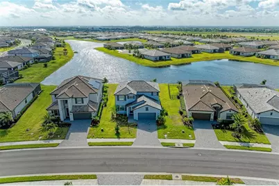 5325 Coral Reef Way, Bradenton, FL 34211 - Photo 1
