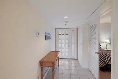1095 Gulf Of Mexico Drive #102, Longboat Key, FL 34228 - Photo 6