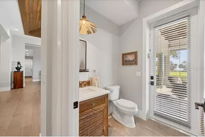 7927 Longbay Boulevard, Sarasota, FL 34243 - Photo 32