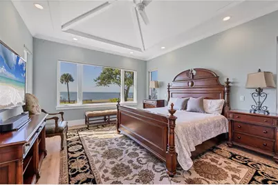 7927 Longbay Boulevard, Sarasota, FL 34243 - Photo 20