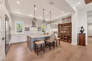 7927 Longbay Blvd, Sarasota, FL 34243 - Photo 10