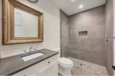 7927 Longbay Boulevard, Sarasota, FL 34243 - Photo 32