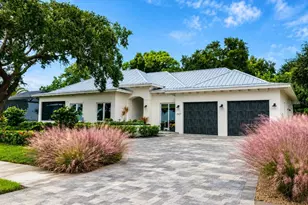 7927 Longbay Blvd, Sarasota, FL 34243 - Photo 2