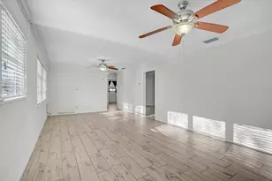 345 S Tuttle Ave, Sarasota, FL 34237 - Photo 6
