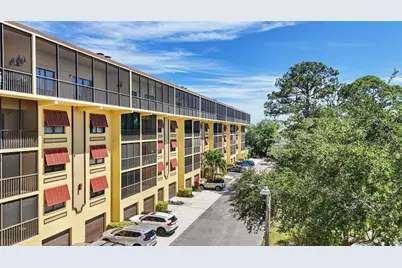 5775 Park Street N #410, Saint Petersburg, FL 33709 - Photo 2