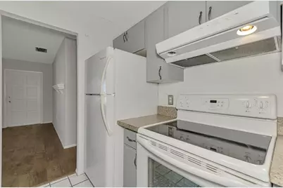 3360 Ramblewood Drive S, Sarasota, FL 34237 - Photo 16