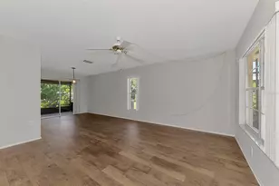 3360 Ramblewood Dr S, Sarasota, FL 34237 - Photo 6