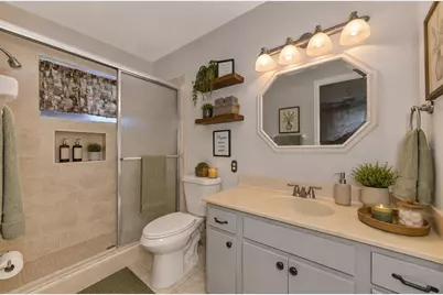 3360 Ramblewood Drive S, Sarasota, FL 34237 - Photo 24