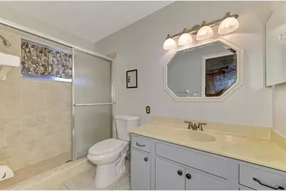 3360 Ramblewood Drive S #8, Sarasota, FL 34237 - Photo 22