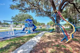 3360 Ramblewood Dr S, Sarasota, FL 34237 - Photo 48