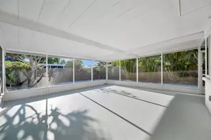 5015 Eastchester Dr, Sarasota, FL 34234 - Photo 32