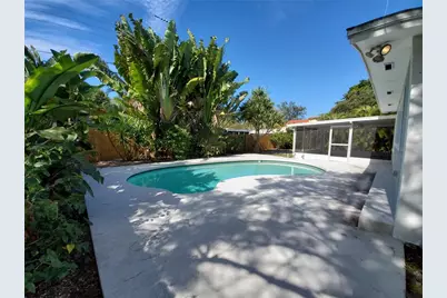 5015 Eastchester Drive, Sarasota, FL 34234 - Photo 20