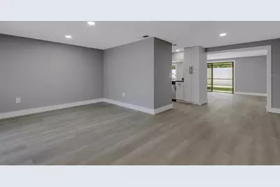 4645 Hunter Ridge Drive, Sarasota, FL 34233 - Photo 18