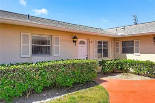 2188 Corinne Ct S, Saint Petersburg, FL 33712 - Photo 2