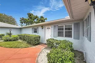 2188 Corinne Ct S, Saint Petersburg, FL 33712 - Photo 2