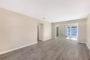 4131 Prudence Dr, Sarasota, FL 34235 - Photo 8