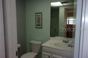 1811 Bedford Ln, Sun City Center, FL 33573 - Photo 14