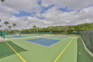 1811 Bedford Ln, Sun City Center, FL 33573 - Photo 34