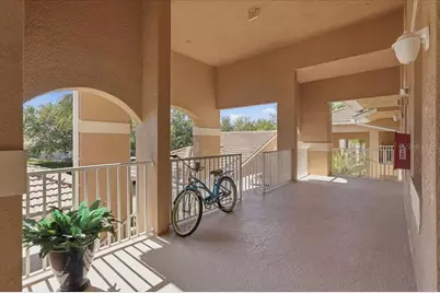 819 Fairwaycove Lane #204, Bradenton, FL 34212 - Photo 4