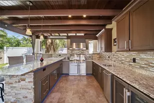 6129 Leeland St S, Saint Petersburg, FL 33715 - Photo 56