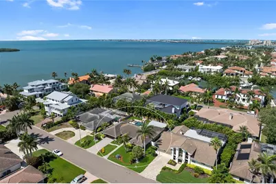 6129 Leeland Street S, Saint Petersburg, FL 33715 - Photo 2