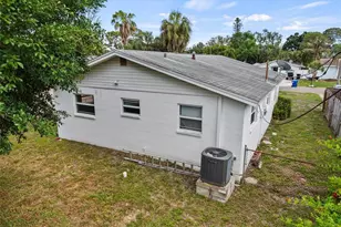 1735 Mississippi Ave NE, Saint Petersburg, FL 33703 - Photo 10