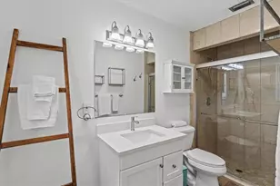 2572 Jefferson Cir, Sarasota, FL 34239 - Photo 34