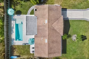 2572 Jefferson Cir, Sarasota, FL 34239 - Photo 62