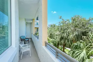 800 N Tamiami Trail, Sarasota, FL 34236 - Photo 10