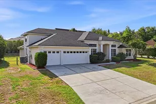 5628 Woodwind Hills Dr, Lakeland, FL 33812 - Photo 1