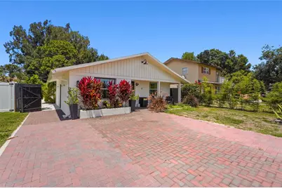 831 Winter Garden Drive, Sarasota, FL 34243 - Photo 26