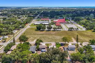 831 Winter Garden Dr, Sarasota, FL 34243 - Photo 62