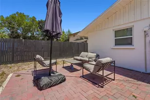 831 Winter Garden Dr, Sarasota, FL 34243 - Photo 44
