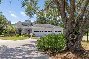6581 Approach Rd, Sarasota, FL 34238 - Photo 2