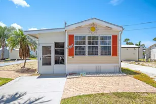 58 Montego Dr, Palmetto, FL 34221 - Photo 4