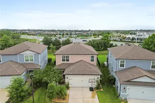 9109 Royal River Cir, Parrish, FL 34219 - Photo 2