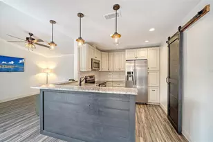361 Bearded Oaks Cir, Sarasota, FL 34232 - Photo 10