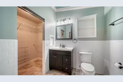 361 Bearded Oaks Circle, Sarasota, FL 34232 - Photo 24