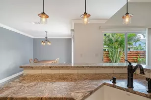 361 Bearded Oaks Cir, Sarasota, FL 34232 - Photo 16